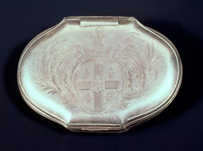 Snuff box embossed with a coat of arms, c.1820 by French School